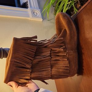 Minnetonka Moccasin Boots